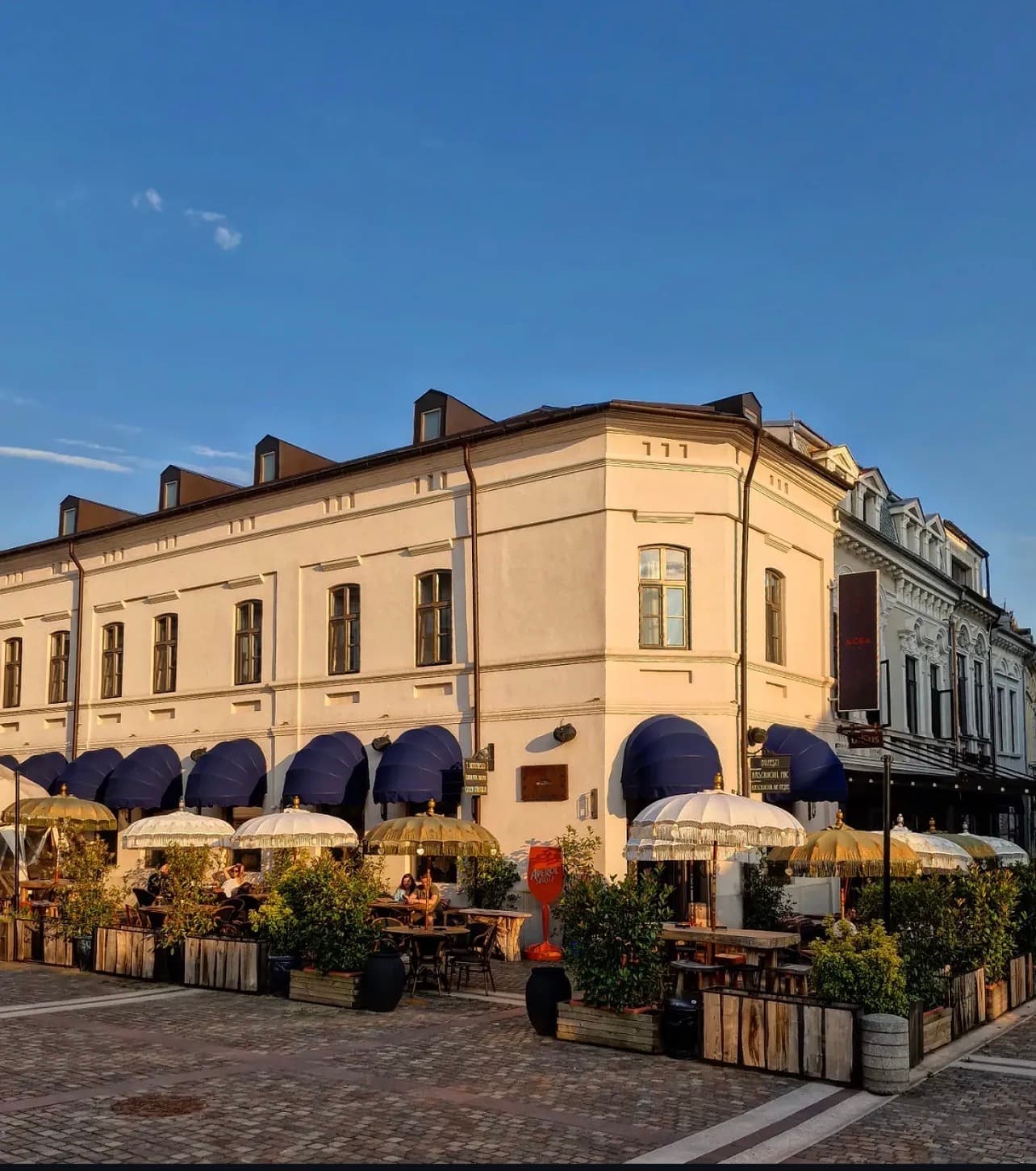 Interiorul ACSA Inn
